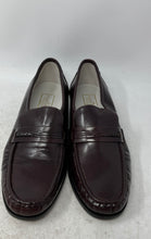 Load image into Gallery viewer, Stuart McGuire Mens Brown Leather Round Toe Slip-On Penny Loafer Shoes Size 9D
