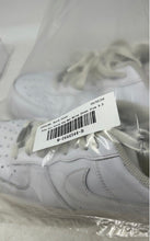 Load image into Gallery viewer, Nike Mens Air Force 1 '07 White Low Top Lace-Up Sneaker Shoes Size 9.5
