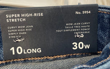 Load image into Gallery viewer, American Eagle Womens Blue Denim Stretch Curvy Mom Jeans Size 30W 10 LONG
