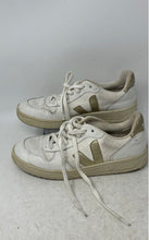 Load image into Gallery viewer, Veja Womens V-10 White Leather Lace-Up Low Top Round Toe Sneaker Shoes Size 7
