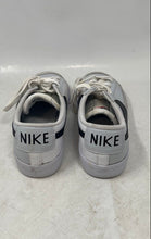 Load image into Gallery viewer, Nike Kids Blazer Low '77 DA4074-004 White Lace-Up Sneaker Shoes Size 5.5Y
