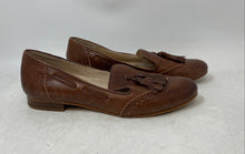 Load image into Gallery viewer, Vince Camuto Womens Chayton Brown Leather Slip-On Loafer Flats Size 7 M
