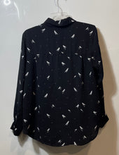 Load image into Gallery viewer, T Tahari Womens Black White Bird Print Long Sleeve Button-Up Shirt Size Medium
