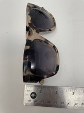 Load image into Gallery viewer, Diff, Puma, Guess Multicolored Sunglasses (5 Pcs)
