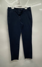 Load image into Gallery viewer, Old Navy Womens Blue Flat Front Regular Fit Never Fade Pixie Ankle Pants Size 6
