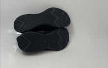 Load image into Gallery viewer, Nike Womens Revolution 5 Black Lace-Up Low Top Closed Toe Running Shoes Size 7
