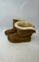 Load image into Gallery viewer, Ugg Womens Bailey Bow II Brown Round Toe Pull-On Ankle Booties Size 9
