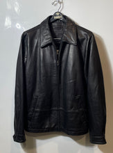 Load image into Gallery viewer, Roundtree &amp; Yorke Mens Black Genuine Leather Long Sleeve Full-Zip Jacket Size M
