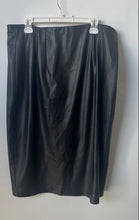 Load image into Gallery viewer, Express Womens Black Flat Front Stretch Straight &amp; Pencil Skirt Size XL
