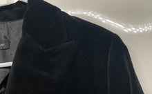Load image into Gallery viewer, New York &amp; Company Womens Black Long Sleeve Peak Lapel One-Button Blazer Size 6
