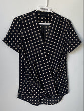 Load image into Gallery viewer, Ann Taylor Womens Black Geometric Print Short Sleeve Pullover Blouse Top Size XS
