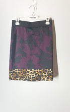 Load image into Gallery viewer, Express Womens Purple Brown And Black Printed Back Zip Mini Skirts Size 6
