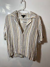 Load image into Gallery viewer, Banana Republic Womens Multicolor Striped Cropped Button-Up Shirt Size XS
