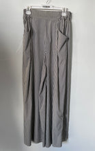 Load image into Gallery viewer, Zara Womens Trafaluc White And Black Striped Wide-Leg Paperbag Pants Size S
