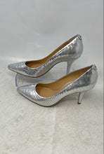 Load image into Gallery viewer, Michael Kors Womens Flex Silver Snakeskin Leather Pointed Toe Pump Heels Size 7M
