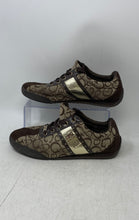 Load image into Gallery viewer, Guess Womens Brown Round Toe Low Top Lace-Up Sneaker Shoes Size 9.5 M
