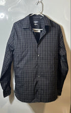 Load image into Gallery viewer, Van Heusen Mens Black Check Slim Fit Long Sleeve Collared Button-Up Shirt Size M
