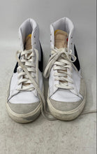 Load image into Gallery viewer, Nike Mens Blazer Mid '77 Vintage BQ6806-100 White Sneakers Shoes Size 9.5

