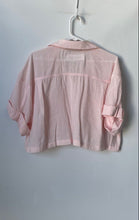 Load image into Gallery viewer, Zara Womens Pink Short Sleeve Collared Button Front Cropped Blouse Top Size M
