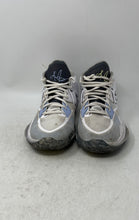 Load image into Gallery viewer, Nike Kids Kyrie Infinity DD0334-102 White Gray Basketball Shoes Size 6.5Y
