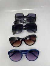 Load image into Gallery viewer, Lacoste, Sofia Vergara, Kenneth Cole Multicolored Sunglasses (5 Pcs)
