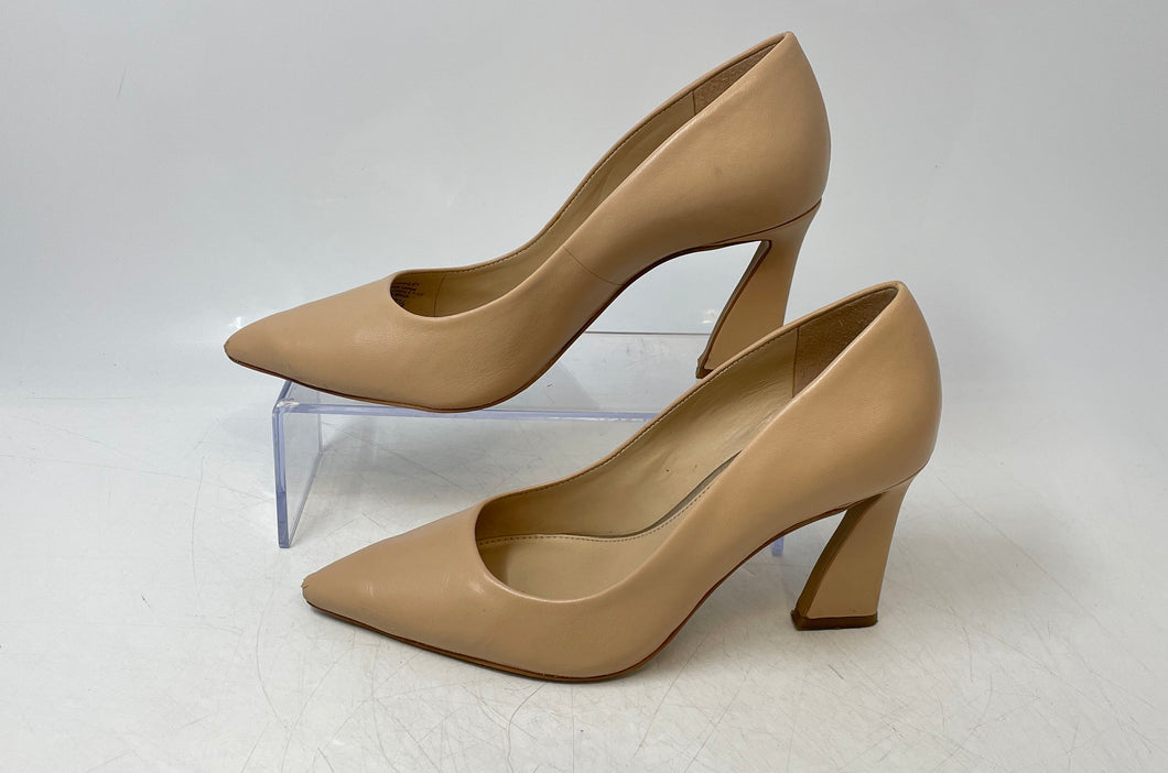 Vince Camuto Womens Thanley Beige Leather Pointed Toe Pump Heels Size 7 M