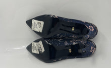 Load image into Gallery viewer, Charles David Womens Denise Blue Pink Floral Print Pump Heels Shoes Size 8
