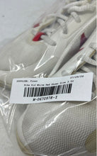 Load image into Gallery viewer, Nike Unisex Kid IsoFly HV6002-160 White Red Low Top Basketball Shoes Size 3.5Y
