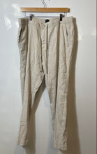 Load image into Gallery viewer, Authentic John Varvatos Mens Light Beige Trouser Pants Size EUR 36 With Tag
