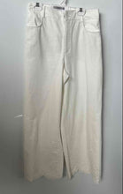 Load image into Gallery viewer, Zara Womens White Pockets Flat Front Straight Leg Trouser Pants Size XS
