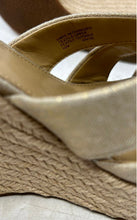 Load image into Gallery viewer, Michael Kors Womens Berkley Gold &amp; Beige Zip Wedge Espadrille Sandals Size 10M
