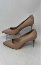 Load image into Gallery viewer, Banana Republic Womens Beige Leather Pointed Toe Slip-On Pump Heels Size 8.5M

