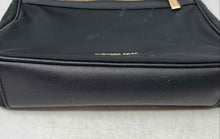 Load image into Gallery viewer, Michael Kors Womens Jet Set Black Detachable Strap Messenger Crossbody Bag
