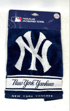 Load image into Gallery viewer, WinCraft Unisex Blue New York Yankees Face Club Jacquard MLB Towel
