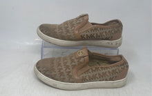 Load image into Gallery viewer, Michael Kors Womens Beige Brown Logo Print Round Toe Slip-On Shoes Size 3
