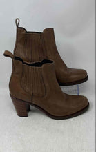 Load image into Gallery viewer, Boemos Womens Brown Leather Round Toe Pull-On Block Chelsea Boots Size 40
