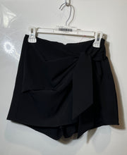 Load image into Gallery viewer, Zara Womens Black Flat Front Knot Back Zip Stretch Comfort Mini Skirt Size XS
