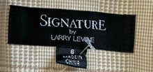 Load image into Gallery viewer, Signature By Larry Levine Womens Light Sand 2 Piece Blazer Pants Set Sz 6 w/ Tag
