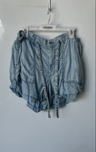 Load image into Gallery viewer, Gap Womens Blue Denim Pockets High-Waisted Drawstring Bermuda Shorts Size L
