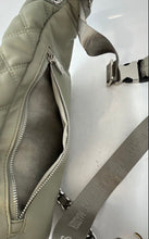 Load image into Gallery viewer, Steve Madden Womens Green Quilted Inner Pocket Adjustable Strap Fanny Pack
