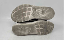 Load image into Gallery viewer, Nike Boys Air Max Oketo Black White Lace-Up Low Top Running Shoes Size 5Y
