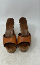 Load image into Gallery viewer, UGG Womens Brown Beige Block Leather Open Toe Studded Heel Slide Sandals Sz 7.5B
