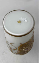 Load image into Gallery viewer, Golden And Flowers Print Collectible Home Decor Engraved Vase
