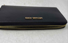 Load image into Gallery viewer, Michael Kors Womens Jet Set Black Pebbled Leather Continental Zip-Around Wallet

