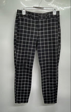 Load image into Gallery viewer, Old Navy Womens Pixie Black White Windowpane High Rise Ankle Pants Size 4

