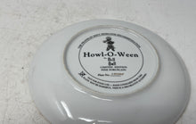 Load image into Gallery viewer, Franklin Mint Howl-O-Ween Limited Edition Porcelain Collector Plate By Bill Bell
