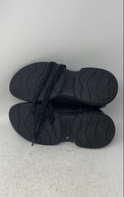 Load image into Gallery viewer, Guess Womens Black Lace-Up Low Top Round Toe Running Shoes Size 9M
