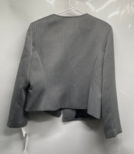 Load image into Gallery viewer, Tahari Womens Black &amp; White Chevron Long Sleeve Cropped Blazer Size 18 With Tag
