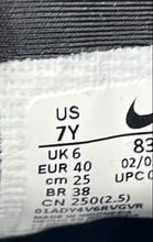 Load image into Gallery viewer, Nike Kids Air Presto Black White Low Top Lace-Up Sneaker Shoes Size 7Y
