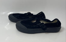 Load image into Gallery viewer, Vans Womens Style 93 Black Crushed Velvet Buckle Mary Jane Shoes Size 7
